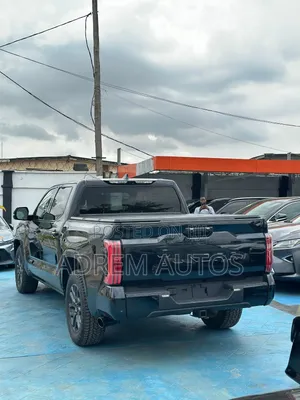 Toyota Tundra Platinum CrewMax 6.5' Bed 2024 Black