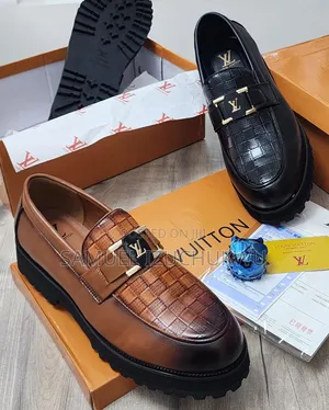 Izubest Footwear