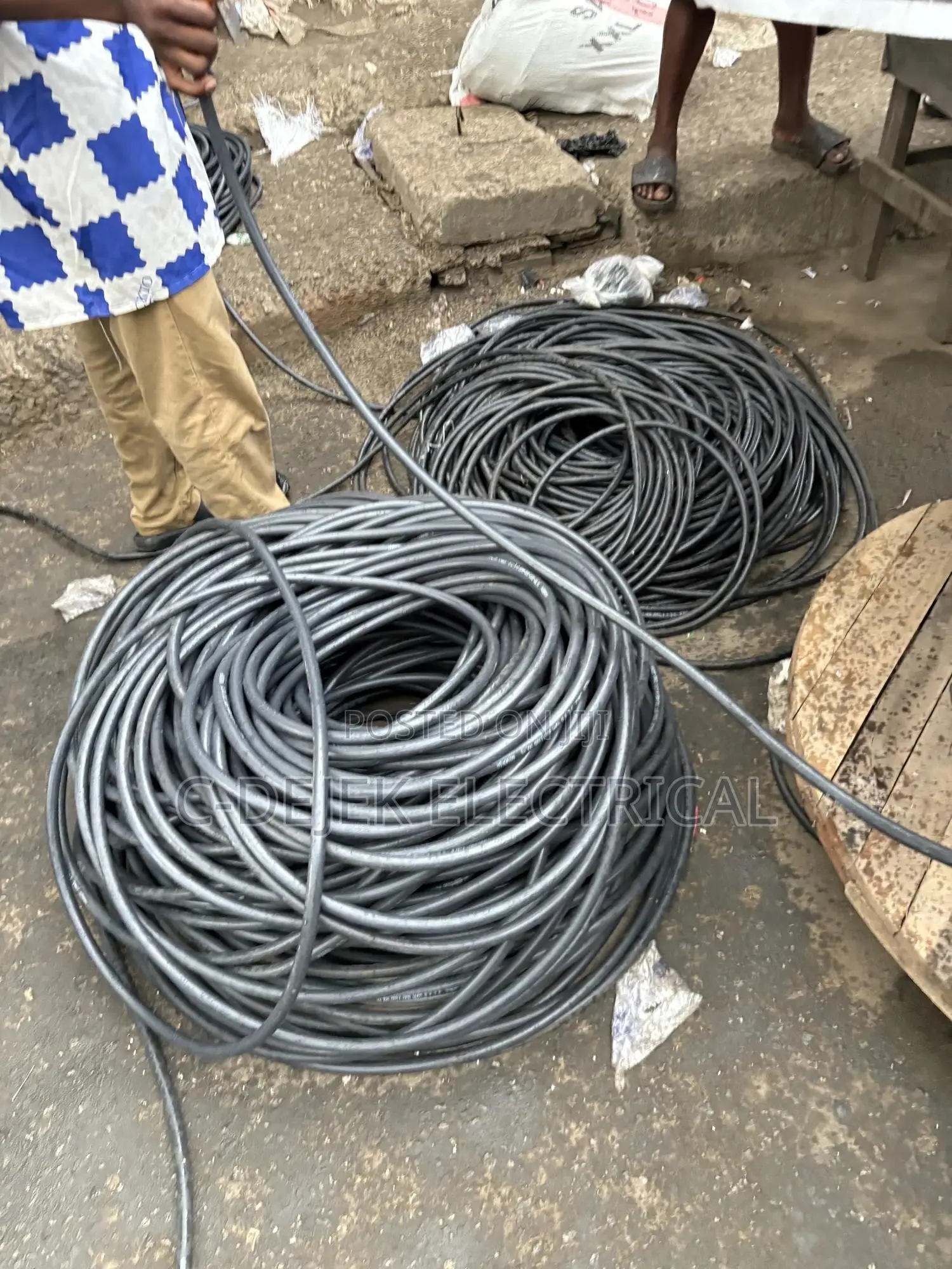 Armoured and Single Cables