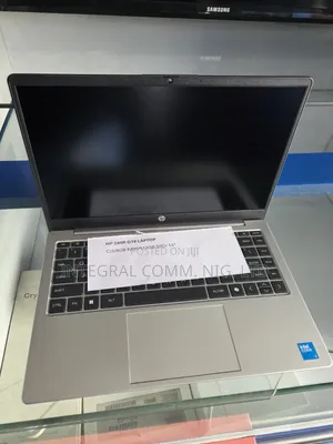 New Laptop HP 240 8GB Intel Core i3 SSD 512GB