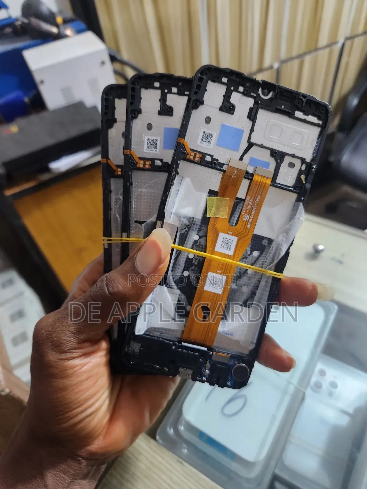 Samsung A06 Follow Come Screen