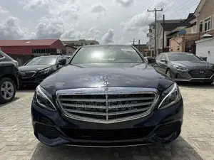 Mercedes-Benz C300 Luxury 4dr AWD 4Matic Sedan (2.0L 4cyl 7A) 2015 Blue