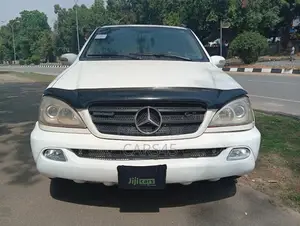 Mercedes-Benz M Class 2005 White