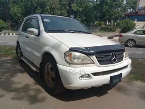 Mercedes-Benz M Class 2005 White