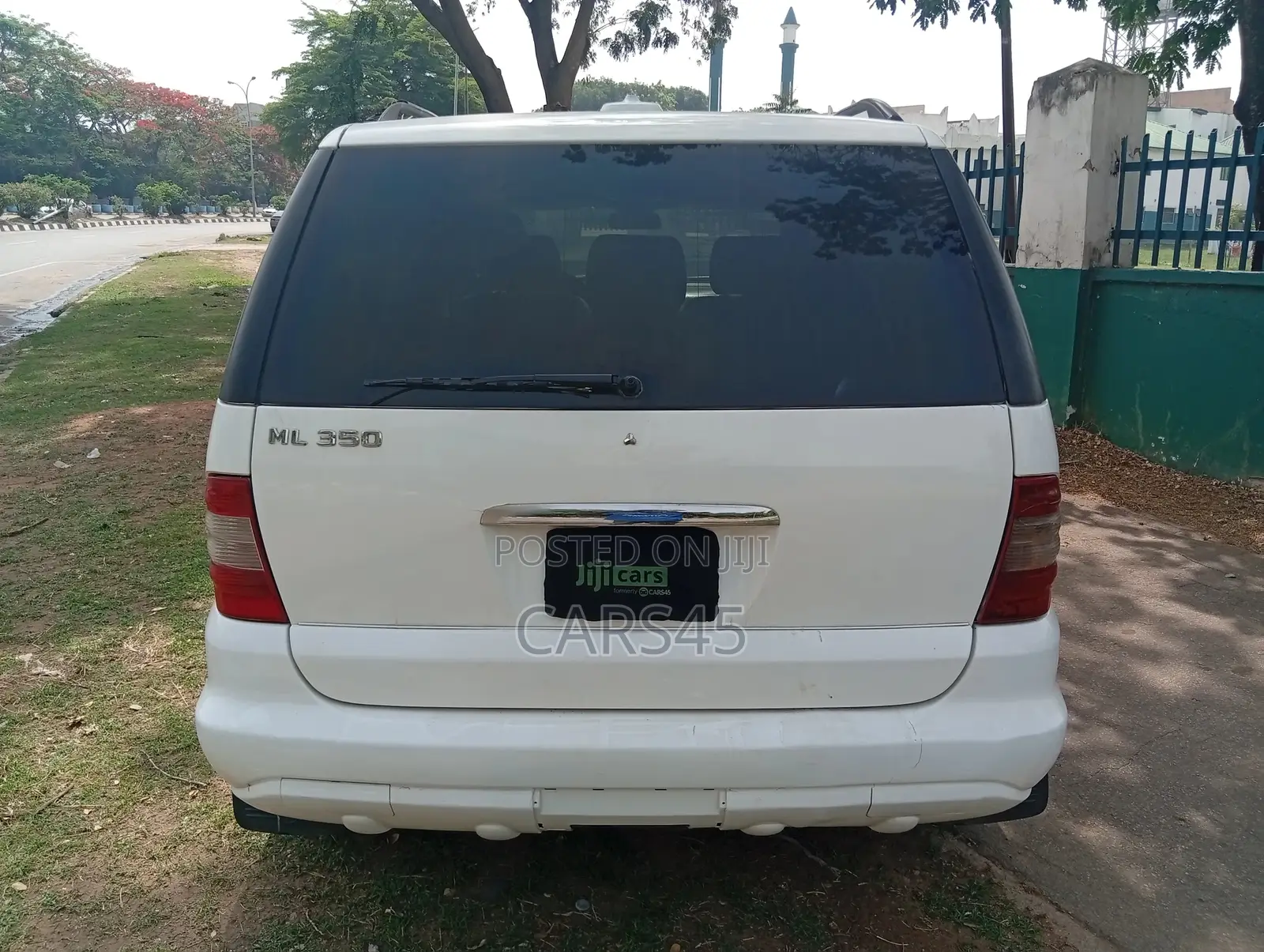 Mercedes-Benz M Class 2005 White