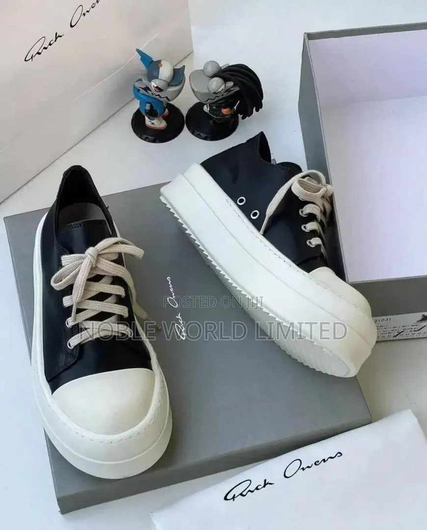 Black White Solid Sneakers Chido 6h