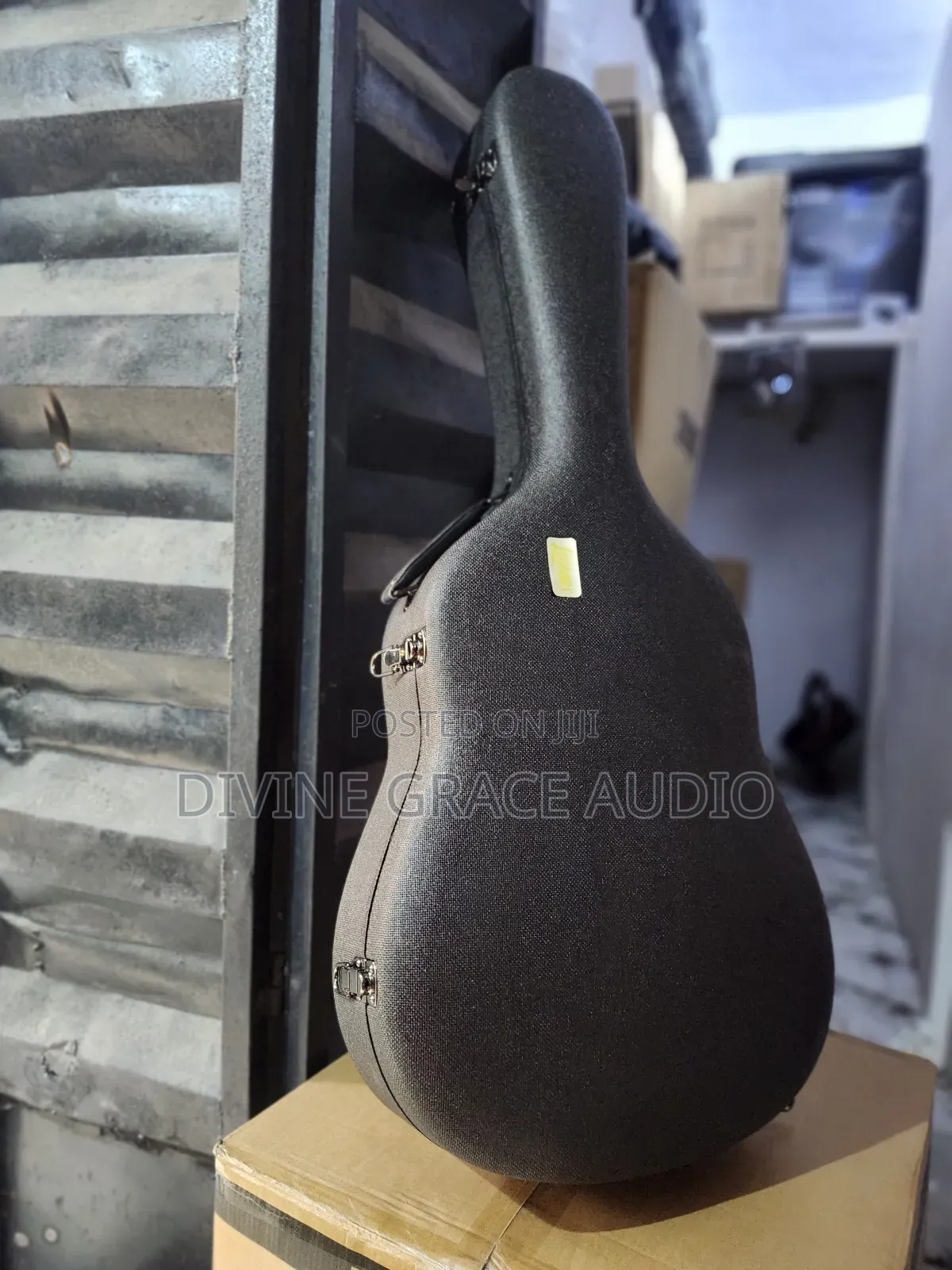 Case Box Guitar