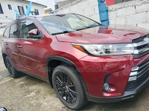 Toyota Highlander Limited 2019 Red