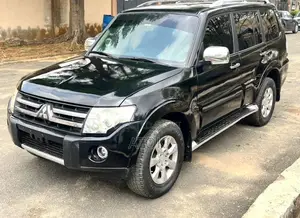 Mitsubishi Pajero 3.2 Di-Dc GLS 2009 Black