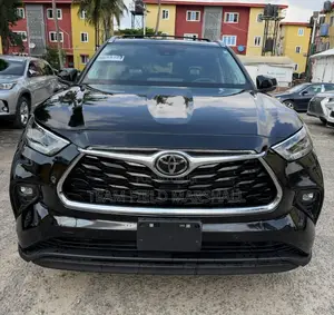 Toyota Highlander Limited AWD 2023 Black
