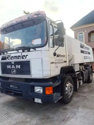 Foreign Used 14,000 Litres Diesel Tanker Spring/Spring Man Truck
