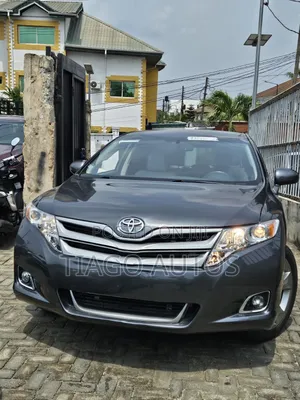 Toyota Venza AWD 2010 Gray