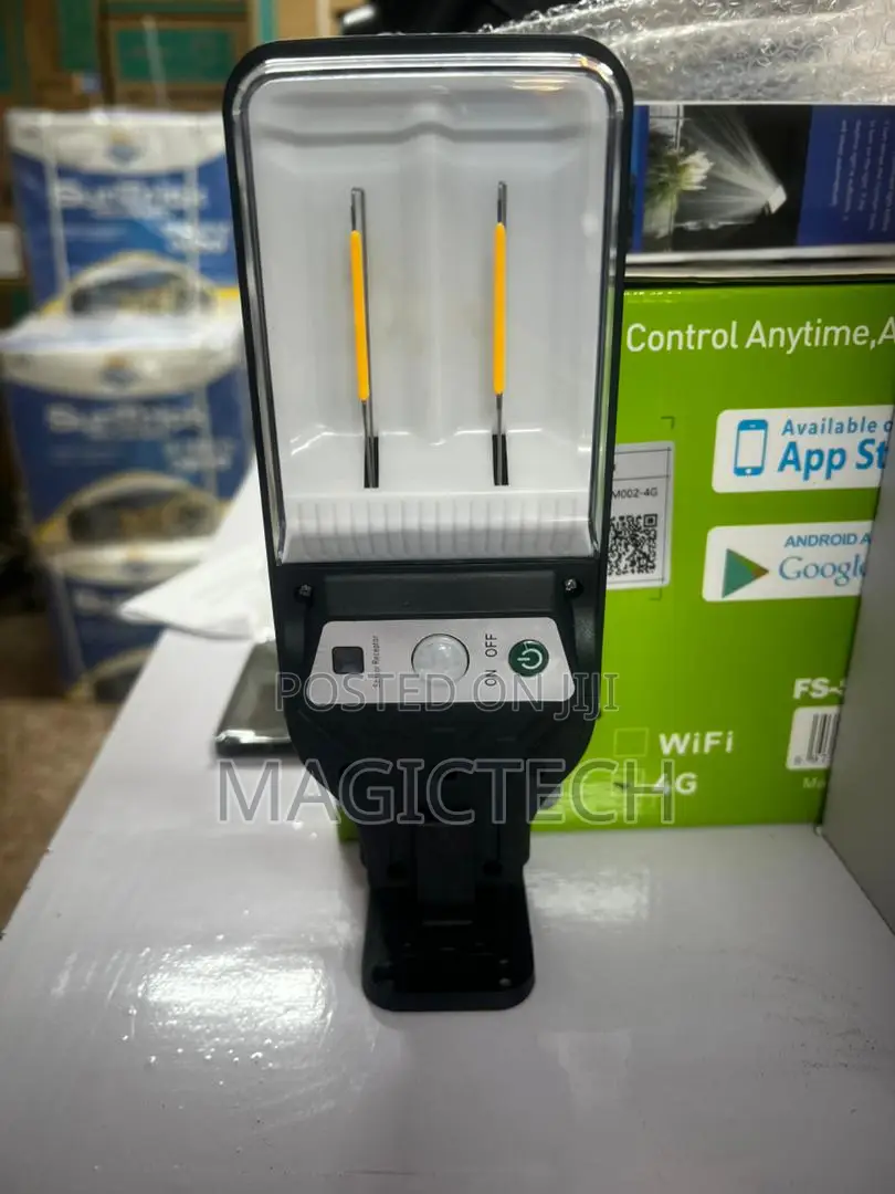 Suntrick Sensor Street Lamp