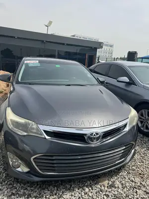 Toyota Avalon XLE Sedar FWD (3.5L 6cyl 6A) 2013 Gray