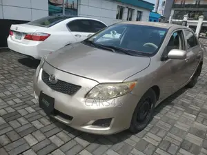 Toyota Corolla 2009 Gold