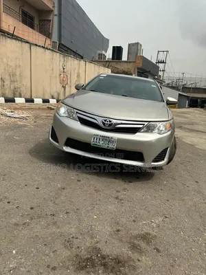 Toyota Camry 2013 Gold