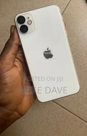 Apple iPhone 11 64 GB White