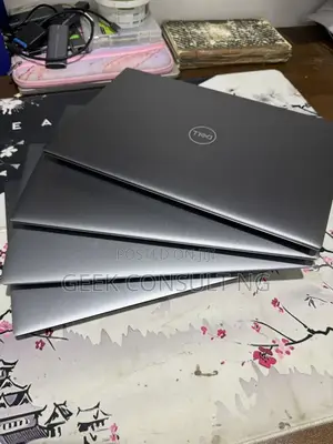 Laptop Dell Precision 5560 32GB Intel Core i9 SSD 512GB