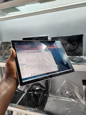 Laptop Microsoft Surface Book 2 8GB Intel Core i5 SSD 256GB