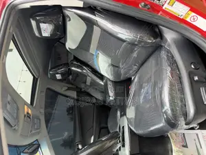 Toyota Camry SE V6 4dr Sedan (3.5L 6cyl 6A) 2012 Red