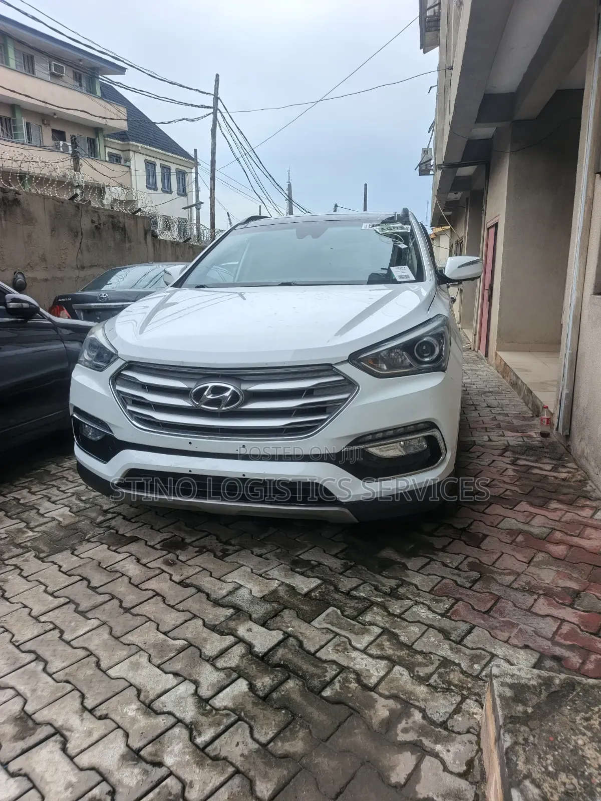 Hyundai Santa Fe 2017 White