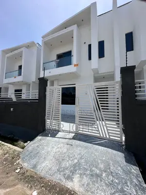 4bdrm House in Thomas Estate Owo Pr for sale