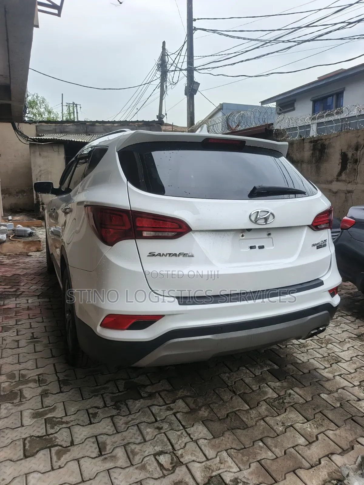 Hyundai Santa Fe 2017 White