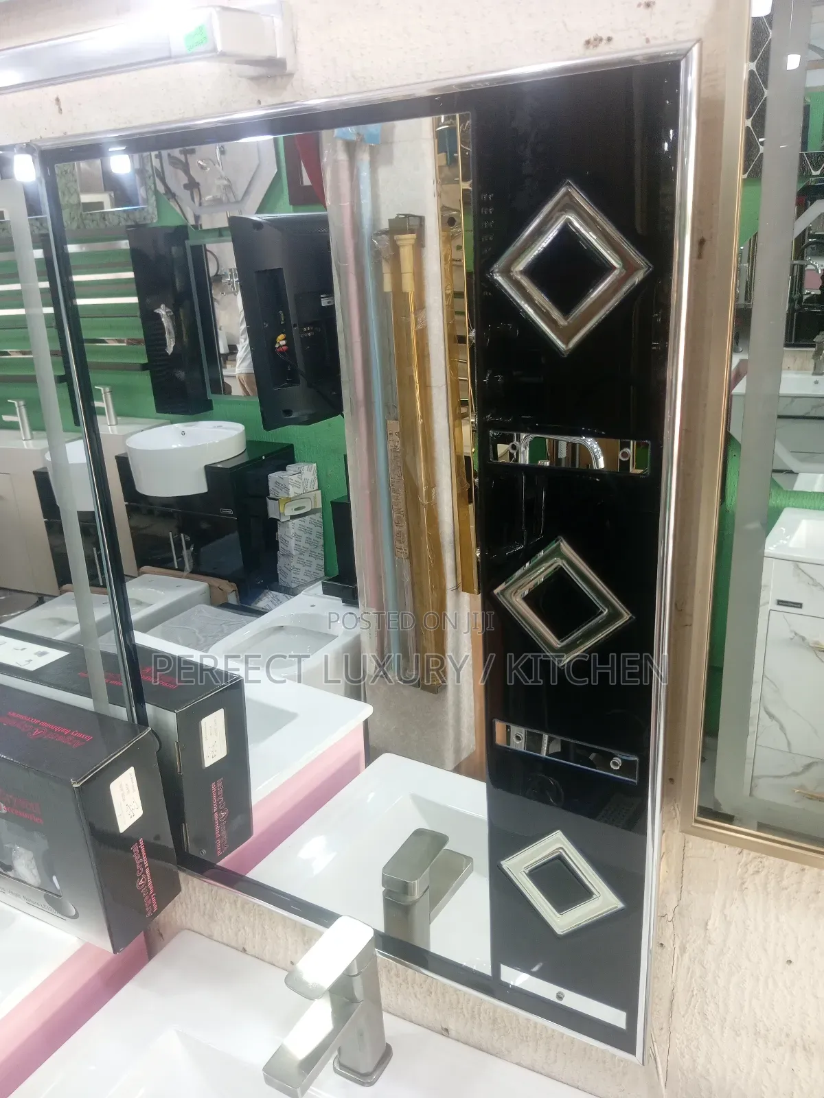 Quality Plain Mirror  With Designs