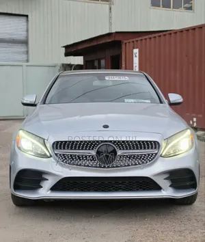 Mercedes-Benz C300 Luxury 4dr AWD 4Matic Sedan (2.0L 4cyl 7A) 2015