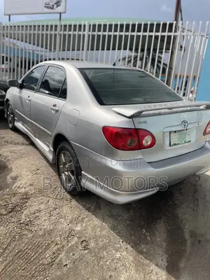 Toyota Corolla LE 2005 Silver