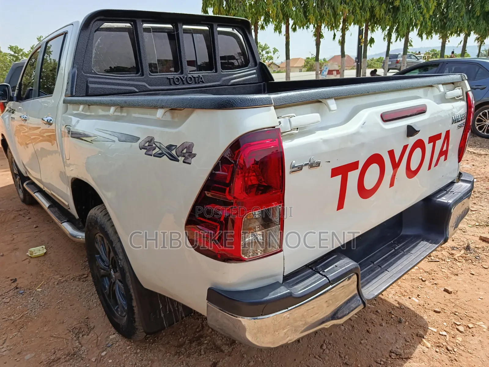 Toyota Hilux 2019 White
