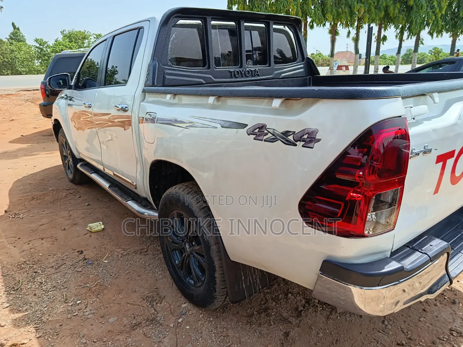Toyota Hilux 2019 White