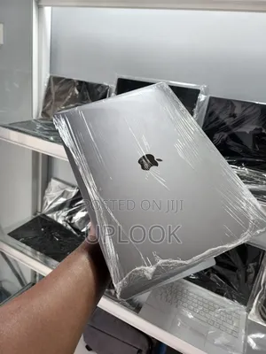 Laptop Apple MacBook Pro 2016 16GB Intel Core i7 SSD 512GB