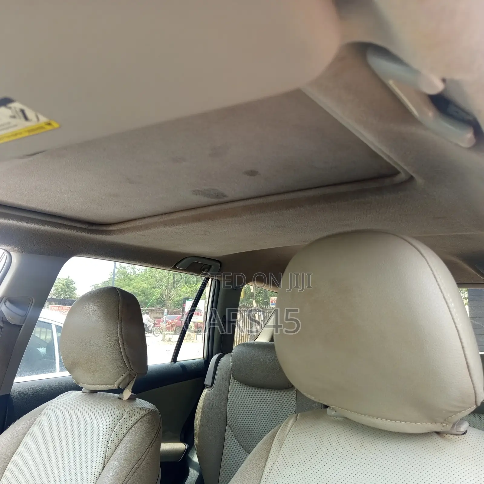 Toyota RAV4 2011 Silver