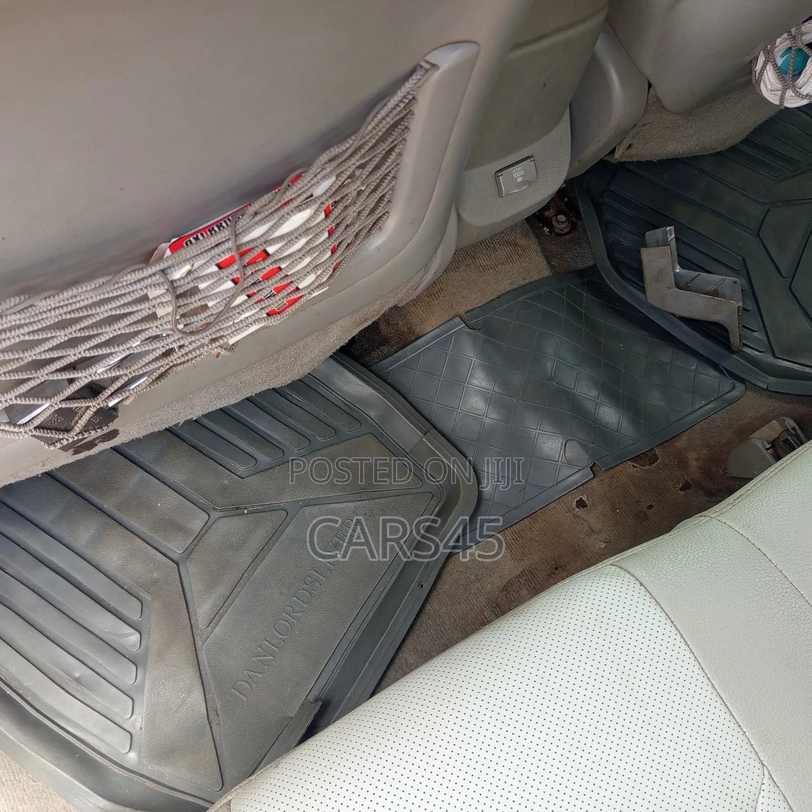 Toyota RAV4 2011 Silver