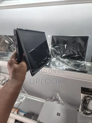 Laptop Lenovo 300e 4GB Intel SSD 128GB