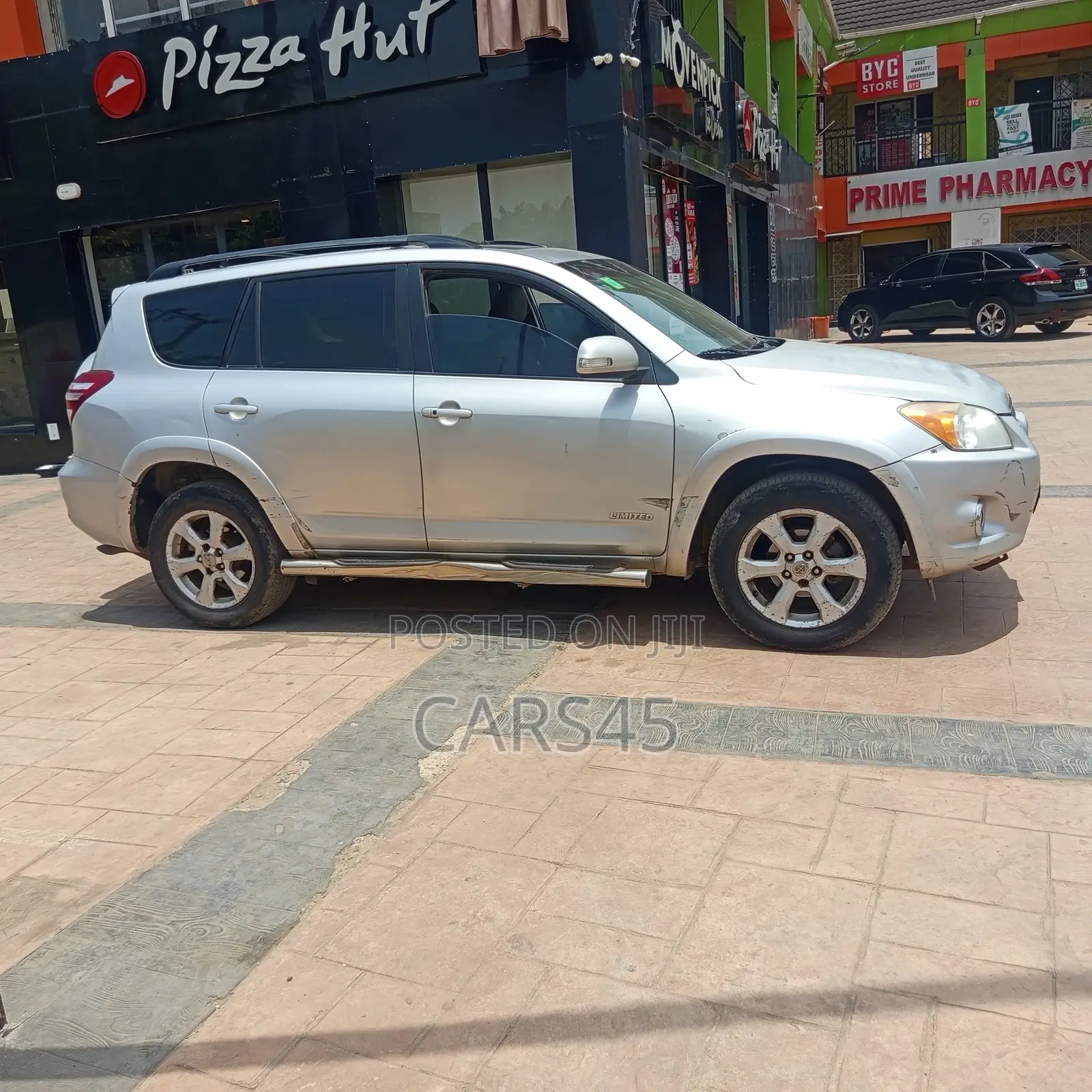 Toyota RAV4 2011 Silver