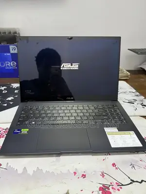Laptop Asus Creator Q540 16GB Intel Core i9 SSD 1T