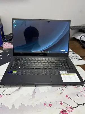 Laptop Asus Creator Q540 16GB Intel Core i9 SSD 1T