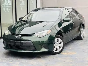Toyota Corolla 2015 Green