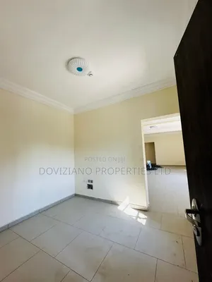 3bdrm Apartment in Lekki Phase 1 for rent