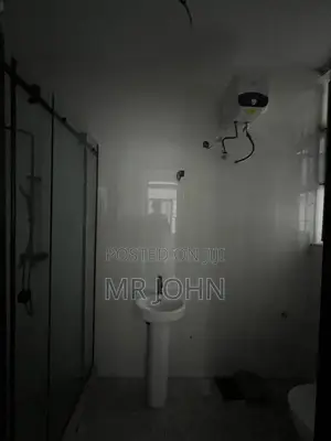 2bdrm Apartment in Idado Owo Pr, Lekki for rent