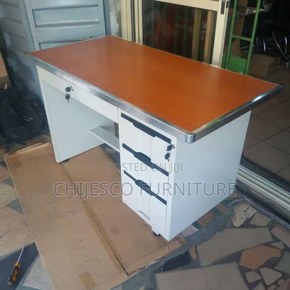 Quality Metal Office Table