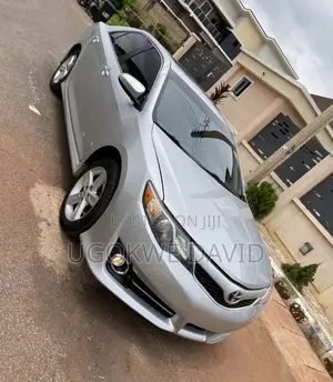 Toyota Camry 2014 Silver