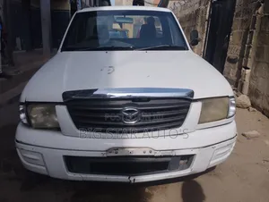 Mazda B-series 2003 White