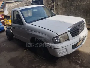 Mazda B-series 2003 White