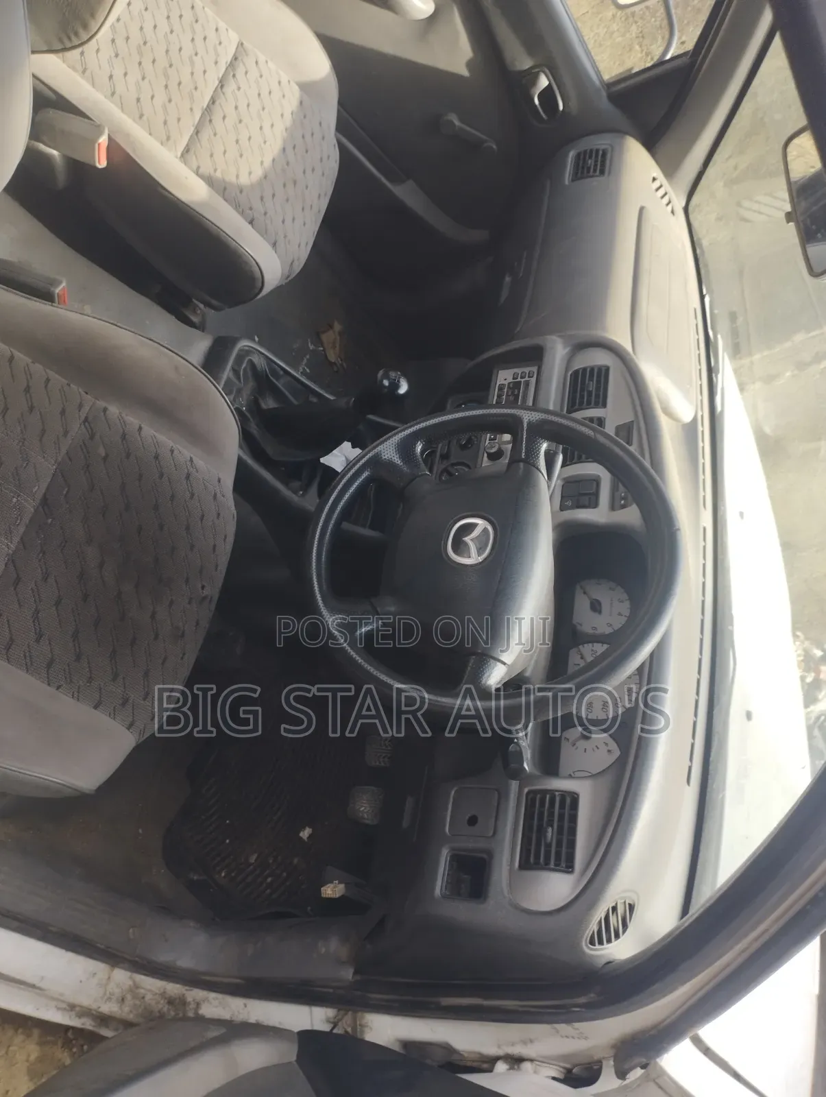 Mazda B-series 2003 White