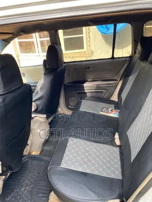 Toyota Highlander 2004 Silver