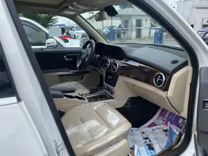 Mercedes-Benz GLK-Class 350 4MATIC 2014 White