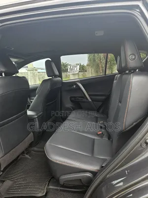 Toyota RAV4 SE 4dr SUV AWD (2.5L 4cyl 6A) 2018 Gray